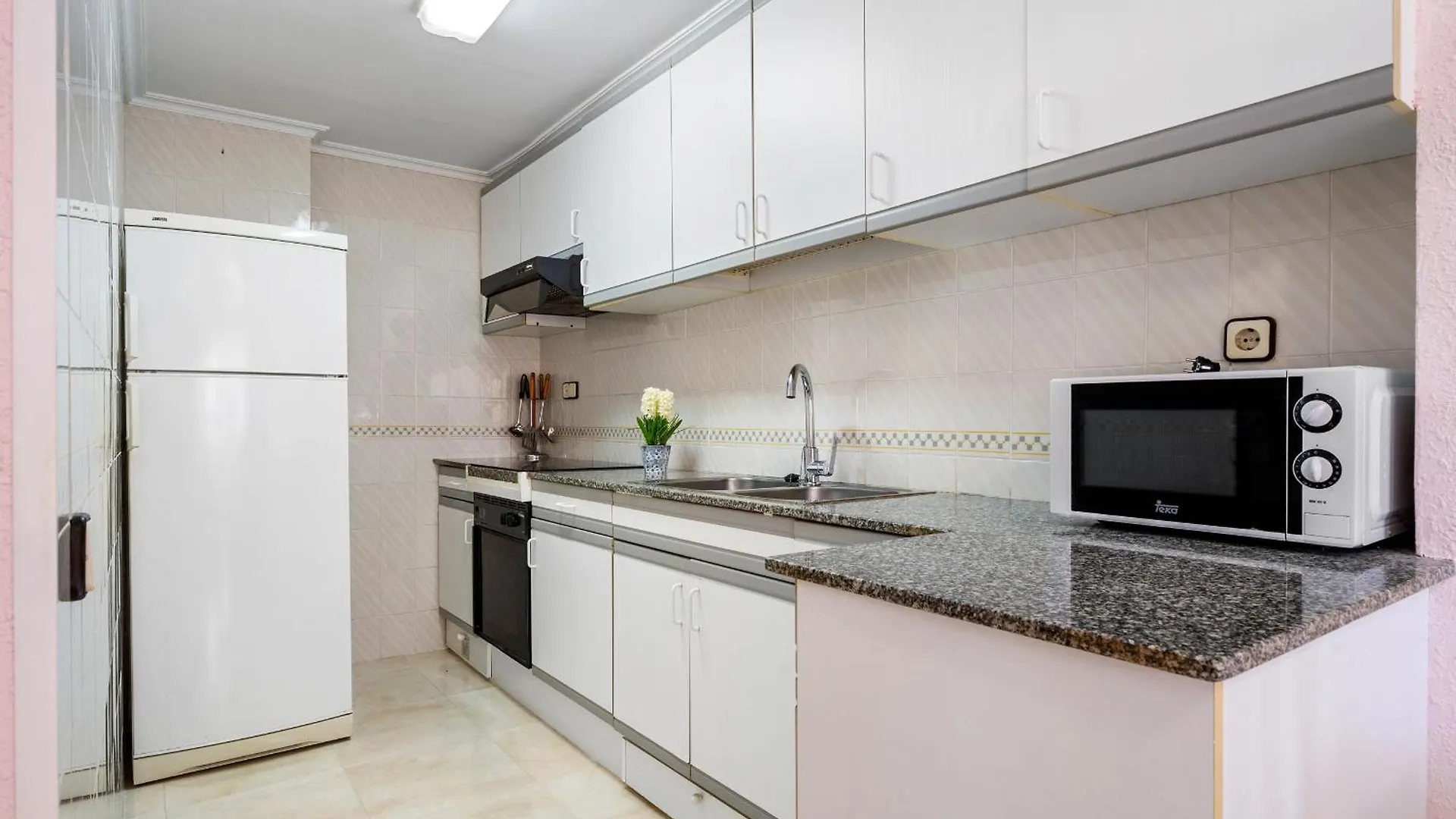 Alea Rentals - Paradis Park La Pineda 0*,  España